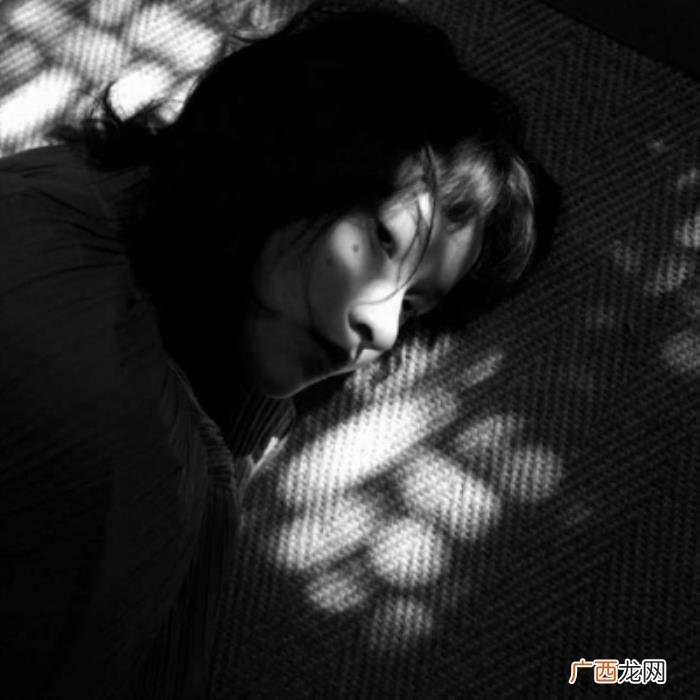 非主流伤感黑白女生头像 非主流伤感图片