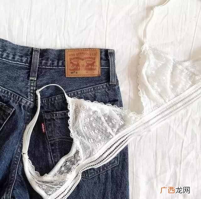 小胸穿什么罩杯不空杯（小胸的女生适合穿什么