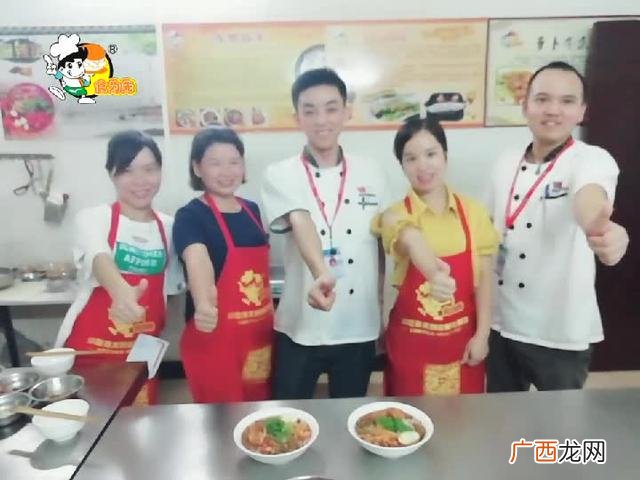 简单好卖的小吃有哪些 适合一两个人开的小吃店