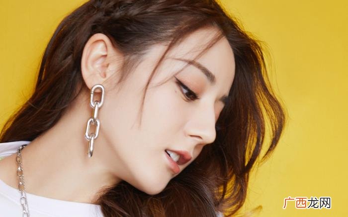 天秤女喜欢的男生类型，天秤座女喜欢的3种类型性格