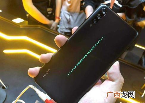 vivo手机哪个系列好用?IQOO值得入手吗?
