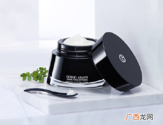 阿玛尼黑钥匙面霜效果评测及价格和使用方法