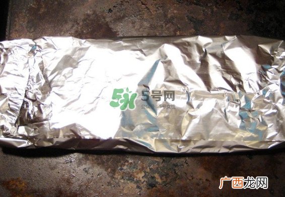 锡纸有毒吗?锡纸是铝箔纸吗?