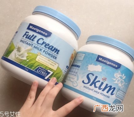 蓝胖子奶粉全脂和脱脂怎么选择？口感和热量的抉择