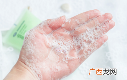 boots小黄瓜洗面奶试用评测好用吗