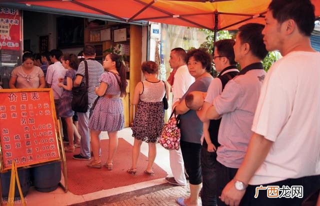 自己创业开个啥小店好 在农村女人开什么店赚钱
