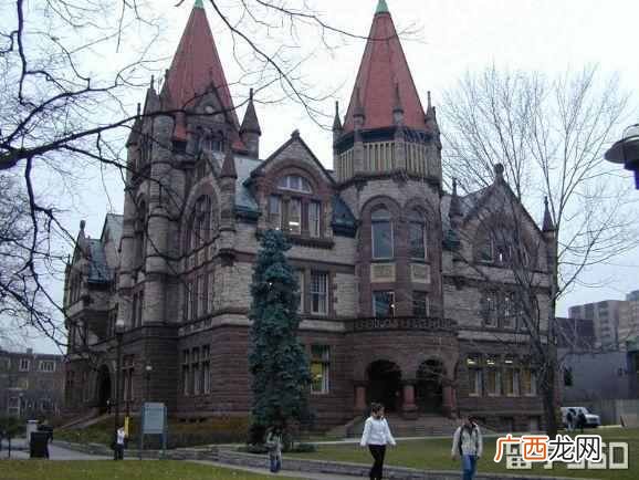 澳洲维多利亚大学一年学费多少（澳洲维多利亚