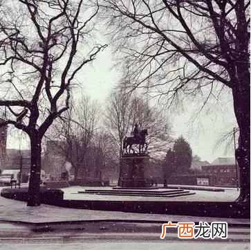 伯明翰大学位于哪个城市（英国伯明翰大学为什