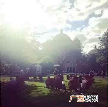 伯明翰大学位于哪个城市（英国伯明翰大学为什
