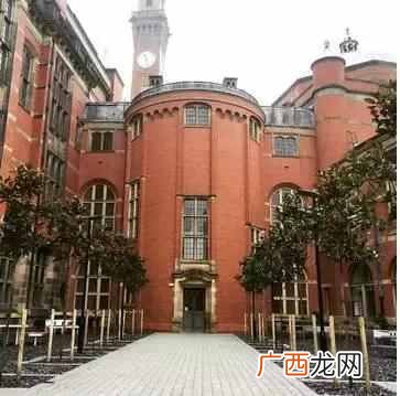 伯明翰大学位于哪个城市（英国伯明翰大学为什