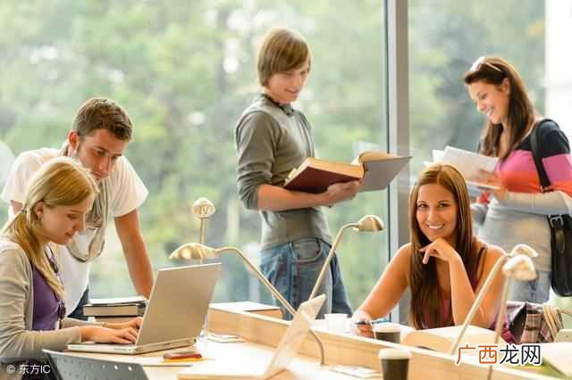 新加坡国立大学学费一年多少钱（新加坡国立大