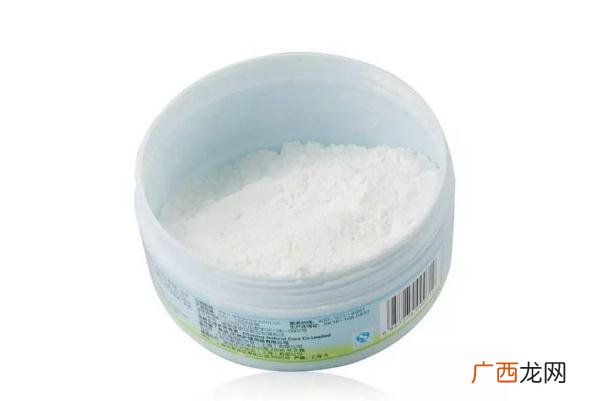 痱子粉的作用与功效痱子粉和爽身粉一样么