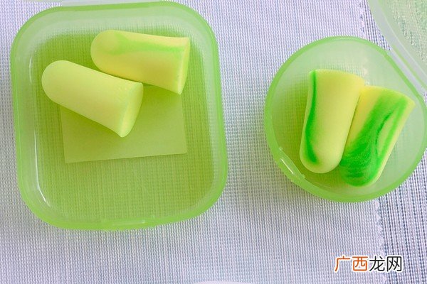 耳塞戴不进去怎么办耳塞正确佩戴方法