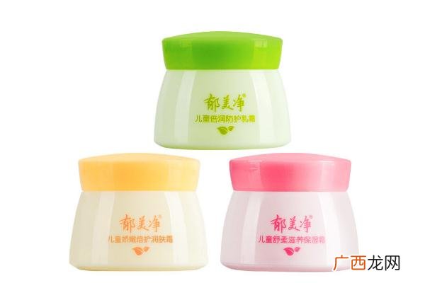 婴儿润肤霜大人可以用吗婴儿润肤霜的成分