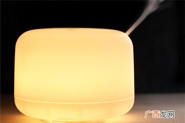 加湿器买有雾的还是无雾的加湿器买多大容量好