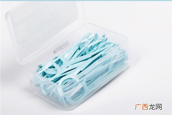 牙线用圆的好还是用扁的好牙线的正确使用方法
