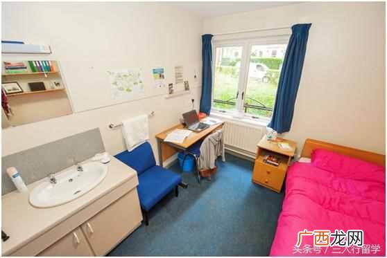 英国女王大学世界排名（英国女王大学费用信息