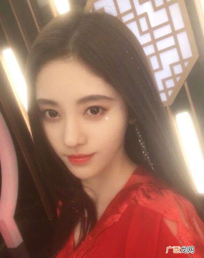鞠婧祎以前旧照，鞠婧祎14岁旧照被疯传