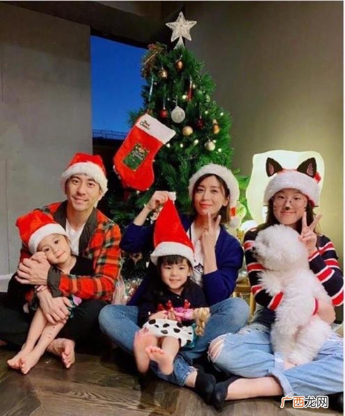 贾静雯15岁大女儿曝照 贾静雯女儿照片