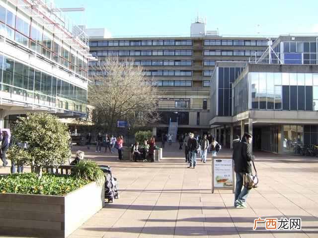 巴斯大学世界排名多少（巴斯大学哪几个专业最