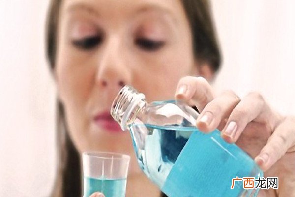 漱口水怎么选漱口水有什么好处