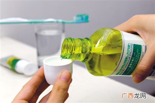 漱口水是干什么用的漱口水是什么时候用