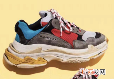 巴黎世家属于什么档次_是哪个国家的牌子