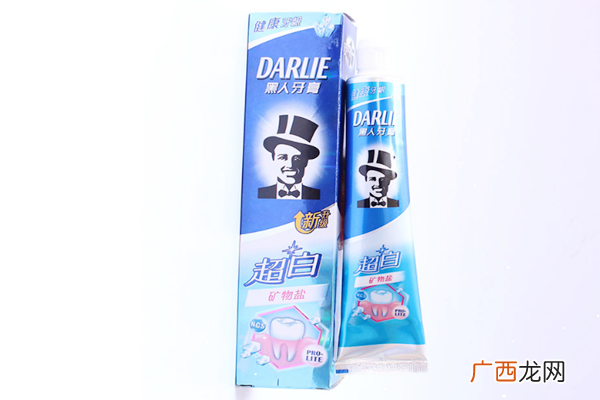 黑人牙膏能洗脸吗黑人牙膏能天天洗脸吗