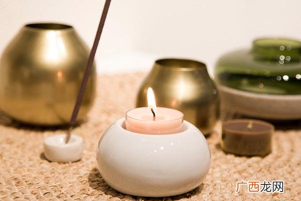 香薰蜡烛有助于睡眠吗哪种香薰有助睡眠