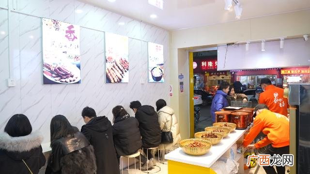 20平米小店适合的餐饮生意,10元店投资多少钱