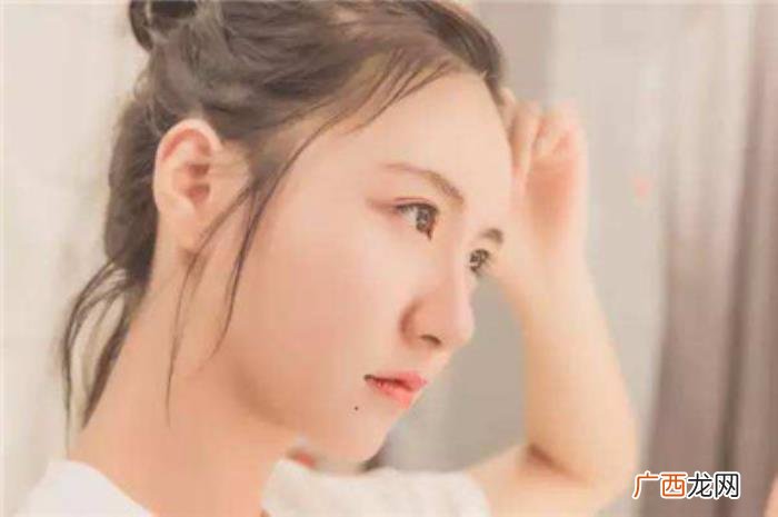 手背有痣的女人，女人这几处有痣是富贵痣