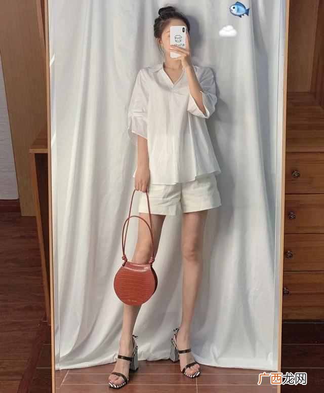 上班怎么穿好看又大方 女生夏季穿什么上班