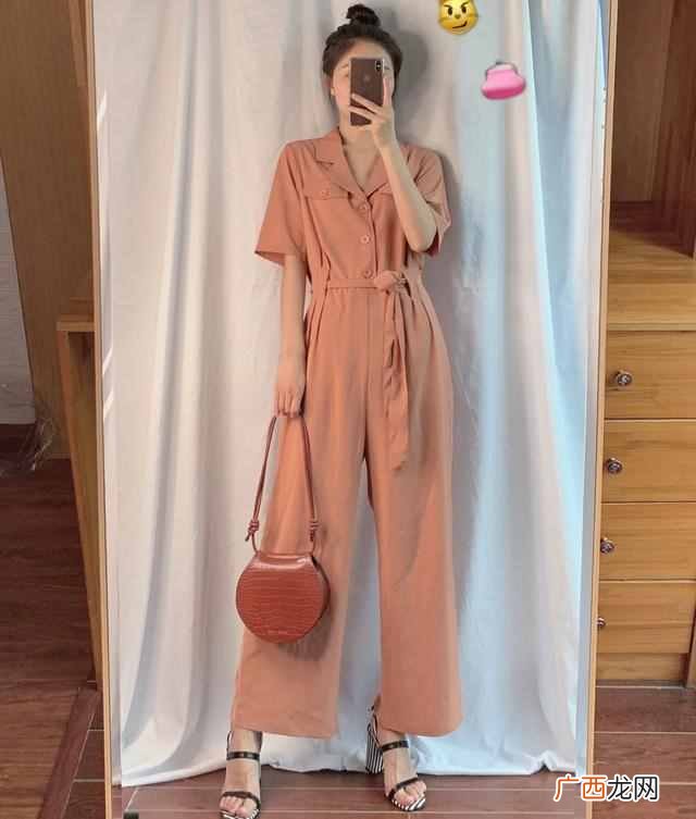 上班怎么穿好看又大方 女生夏季穿什么上班