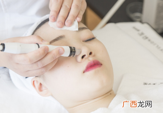 小气泡清洁在哪做比较好 小气泡清洁一次多少钱