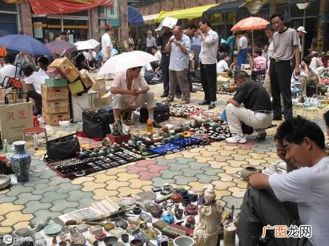 夏天摆地摊卖点什么好（夏季摆地摊什么产品最