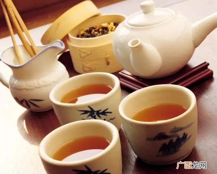 一个人静静喝茶的句子 喝茶的说说