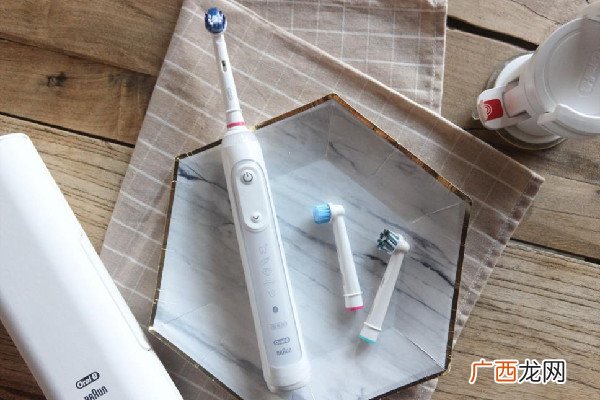 欧乐b电动牙刷如何换头欧乐b电动牙刷多久换一次头