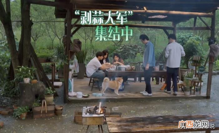 张艺兴和谁长得很像，张艺兴夸欧阳娜娜长得像兔子
