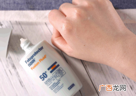 怡思丁防晒霜防水吗 怡思丁防晒霜要卸妆吗