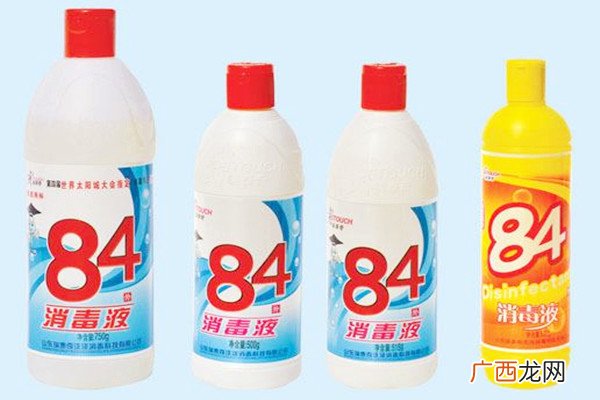 84消毒液可以和洗衣液一起用吗84消毒液可以和地板清洁剂一起用吗