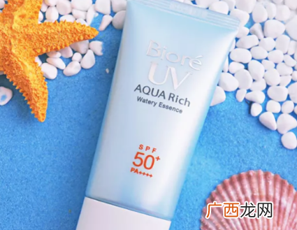 安耐晒防晒霜好还是碧柔防晒霜好？