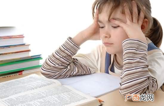 孩子作业太多父母该如何协助完成