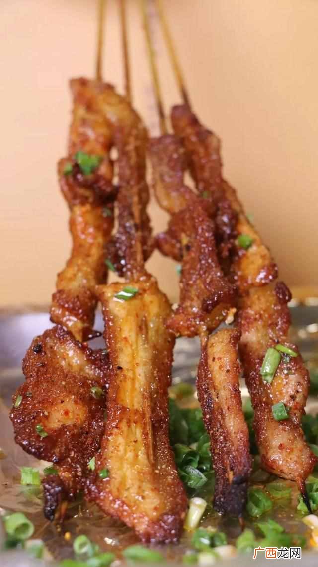 2万块想回成都做什么生意好（目前成都最火最有