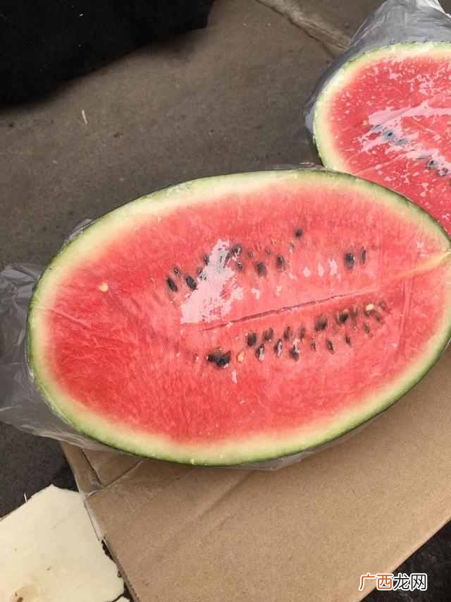 乡下摆摊卖什么东西赚钱（农村地摊最火的商品
