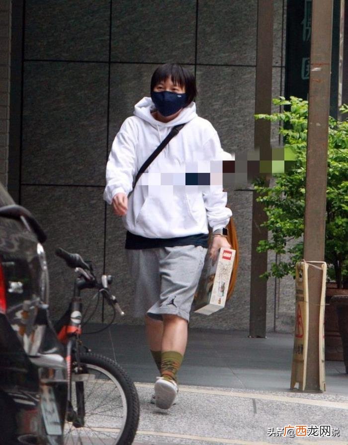 阿信被曝与女助理同居 信乐团主唱阿信