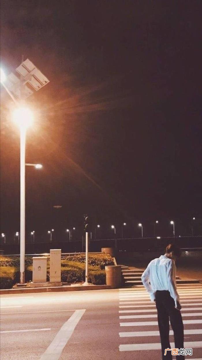 伤感签名男生,男生伤感的个性签名