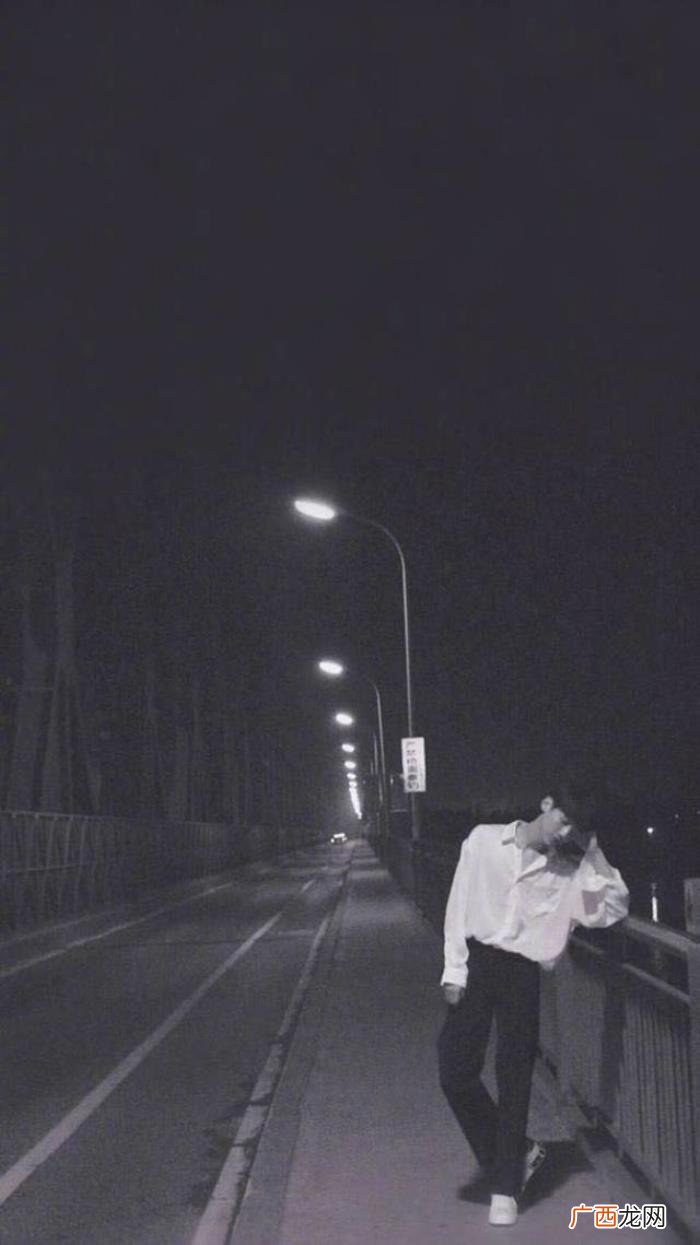 伤感签名男生,男生伤感的个性签名
