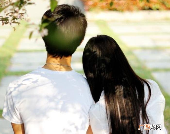 伤感的爱情故事,一个悲伤的爱情故事