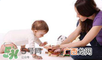 一岁宝宝玩什么游戏好？一岁宝宝适合玩什么游戏？