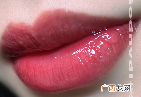 欧莱雅301唇釉试色 欧莱雅301唇釉是什么颜色